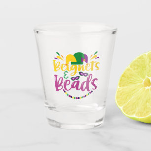 Beignets & Beads Funny Mardi Gras Carnival Geschen Schnapsglas