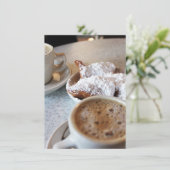 Beignets und Kaffee-Flachkarte Karte (Stehend Vorderseite)