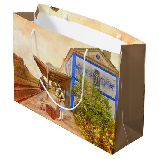 Beijo em Obidos / Kiss in Obidos Große Geschenktüte (Rückseite Schrägansicht)