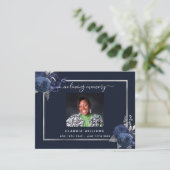 Beileid blauen floralen Foto danke Karte (Stehend Vorderseite)