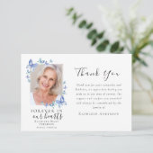 Beileid Blue Butterfells Foto Beerdigung Dankeskarte (Stehend Vorderseite)