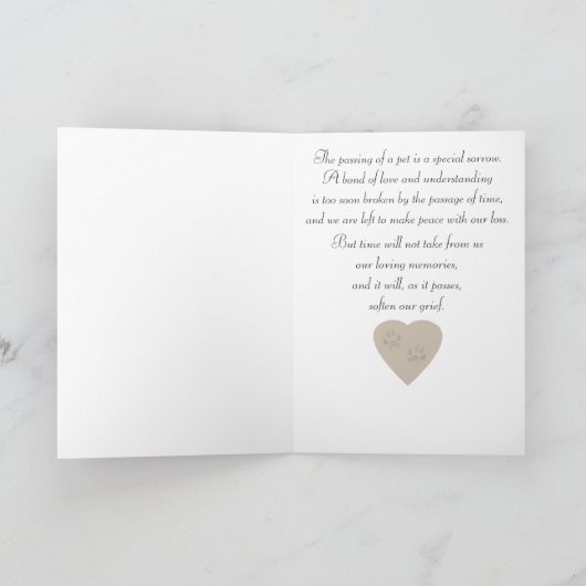 Beileid für ein Haustier: Drucke in einem Herz von Karte (Innenseite)
