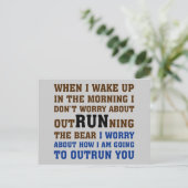 Beim Laufen geht es darum, den Wettbewerb zu schla Postkarte (Stehend Vorderseite)