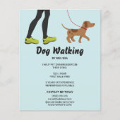 Beine und ein Niedlicher brauner Hund - Hundewande Flyer (Vorne)