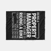 Being A Property Manager Is Easy It's Like Riding  Fleecedecke (Vorderseite (Horizontal))