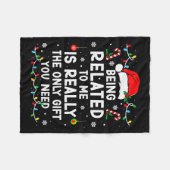 Being Related To Me Funny Christmas Family Xmas Pa Fleecedecke (Vorderseite (Horizontal))