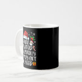 Being Related To Me Funny Christmas Family Xmas Pa Kaffeetasse (Vorderseite Links)
