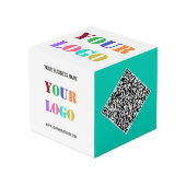 Beispiel für die Werbeaktion von QR-Logos für Unte Würfel (Vorderseite Schrägansicht)