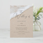 Beispiel für moderne White Ocean Waves & Sand Wedd Einladung (Stehend Vorderseite)