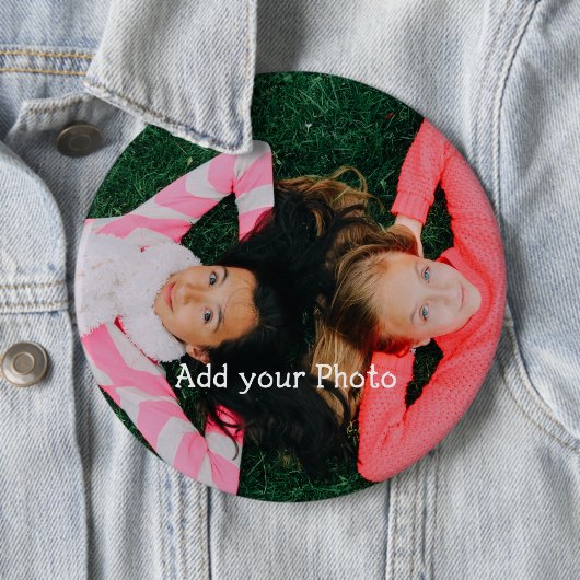 Beispielkolossale 6 Zoll Foto-Buttone Button (Beispiel)