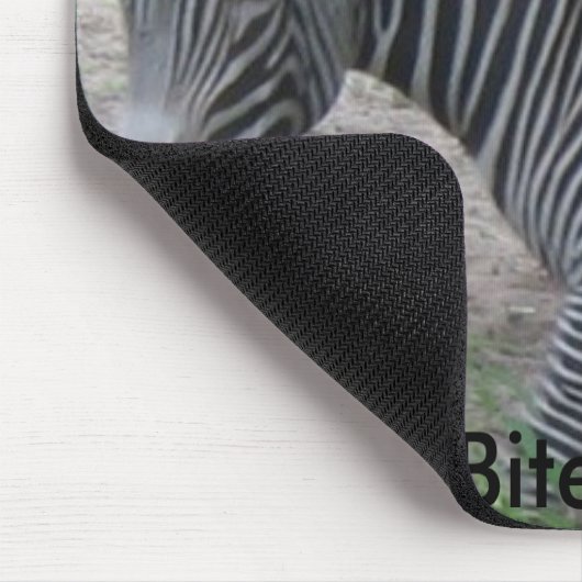 Beißen Sie mich! Mousepad (Ecke)