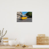Bekannte Straßenbahn 2 in Budapest, Ungarn Poster (Küche)