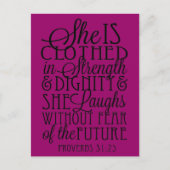Bekleidet in Stärke und Würde Postkarte (Vorderseite)