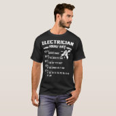 Bekleidung zum Stundenlohn von Funny Electrician f T-Shirt (Vorne ganz)
