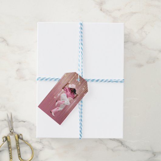 BEKOMMEN SIE IT GIRL #1 GESCHENKANHÄNGER (Mit Garn)