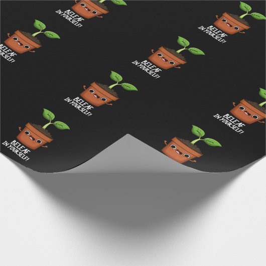 Beleaf in Ihrer selbst lustigen Pflanze Puff Dark Geschenkpapier (Ecke)