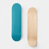 Belebendes Teal- und Türkis-Schachbrettmuster Skateboard (Vorderseite)