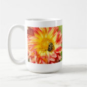 Belebte Bienen mit Dahlia und Lila Tasse (Links)