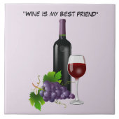 Belebte Weinflasche mit Glas Fliese (Vorderseite)