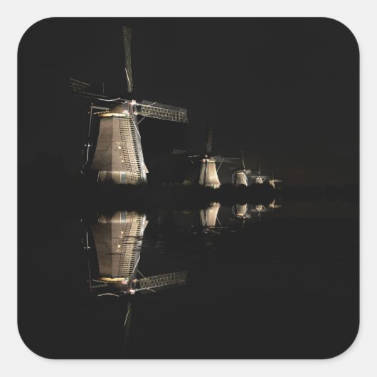 Beleuchtete Windmühlen am Nachtaufkleber Quadratischer Aufkleber (Vorderseite)