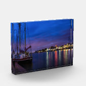 Beleuchteter Volendam-Hafen nachts Fotoblock (Links)