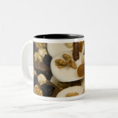 Belgien, Brüssel. Belgien 2 Zweifarbige Tasse (Vorderseite Links)