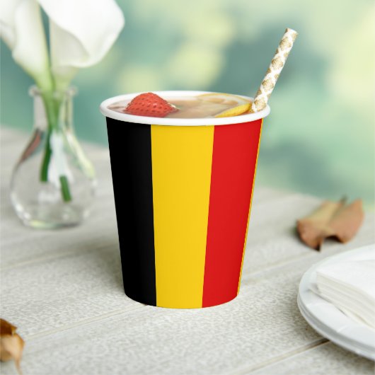 Belgien-Flagge Pappbecher (In Situ)