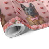 Belgische Malinois mit Rose - Valentinstag Geschenkpapier (Rolleneckpunkt)