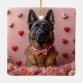 Belgische Malinois mit Rose - Valentinstag Keramikornament (Rückseite)