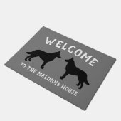 Belgische Silhouetten Malinois Fußmatte (Schrägansicht)