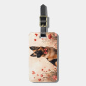 Belgischer Hirte mit Rose - Valentinstag Gepäckanhänger (Vorderseite vertikal)