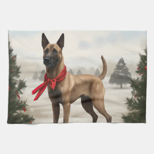 Belgischer Malinois-Hund zu Schneeschweihnachtsfes Geschirrtuch