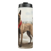 Belgischer Malinois-Hund zu Schneeschweihnachtsfes Thermosbecher (Vorderseite)