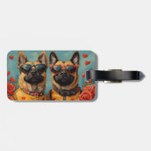 Belgisches Malinoi mit Herzinfarkt Rose Valentinst Gepäckanhänger (Rückseite horizontal)