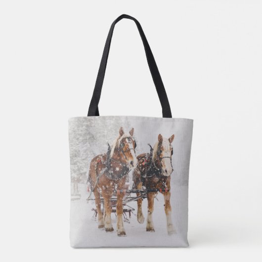 Belgisches Pferdeteam Wintery Weihnachtszene Tasche (Rückseite)