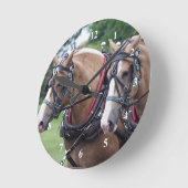 belgisches Team für Pferde Runde Wanduhr (Winkel)