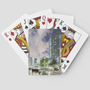 Belichtete Türme in der Miami-Fluss-Ufergegend Spielkarten
