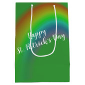 Beliebter irischer Mann mit vierblättrigen Nischen Mittlere Geschenktüte (Rückseite)