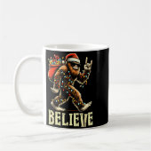 Believe Bigfoot Sasquatch Santa Reindeer Christmas Kaffeetasse (Links)