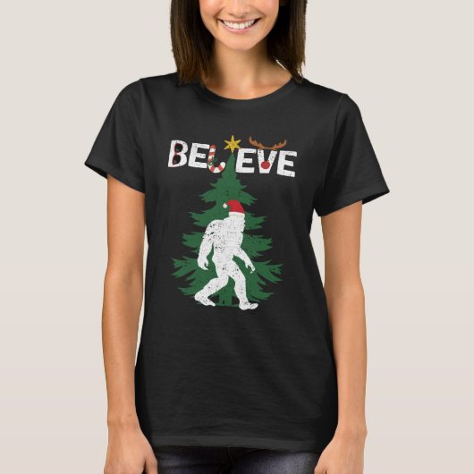 Believe Bigfoot Sasquatch Yeti Christmas Hat T-Shirt (Vorderseite)