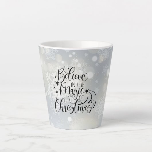 Believe In The Magic Of Christmas Milchtasse (Vorderseite)
