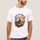 "Believe in Yourself" Retro Mountain Adventure T-Shirt (Vorderseite)