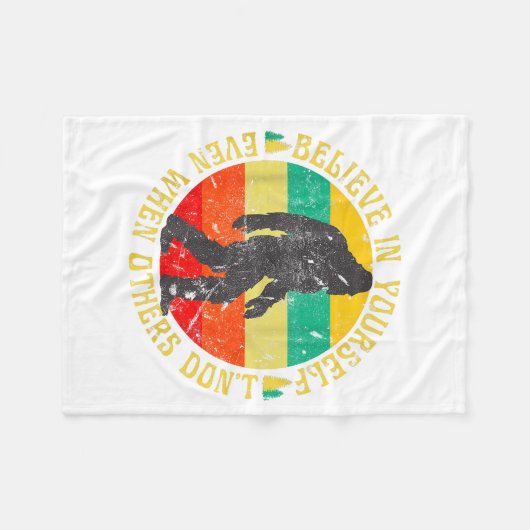 Believe In Yourself Sasquatch Funny Motivational B Fleecedecke (Vorderseite (Horizontal))
