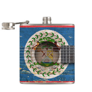 Belize-Flagge auf alter Akustikgitarre Flachmann