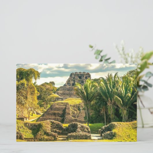 Belize Xunantunich stilisierte Papierblätter (Stehend Vorderseite)