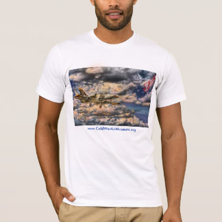 Bella Canvas T-Shirt (eng anliegend)