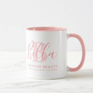 Bella-Name Bedeutung und Monogramm weicher rosa Te Tasse