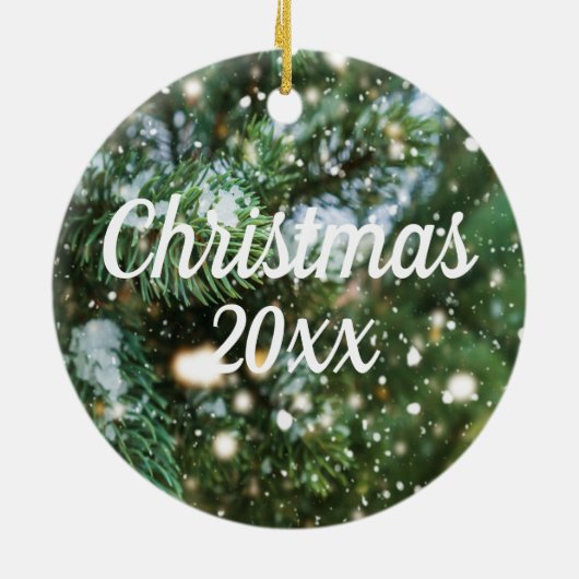 Bellingham Washington Snowy Pine Background Keramik Ornament (Hinten)