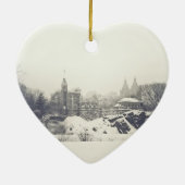 Belvedere-Schloss im Winterurlaub Keramik Ornament (Hinten)