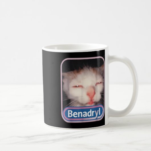 Benadryl Meme Cat Benny Niedlich &amp; Funny Kaffeetasse (Rechts)